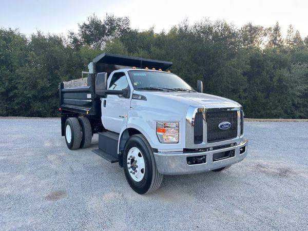 2021 Ford F650 2 Axle Dump Truck front view