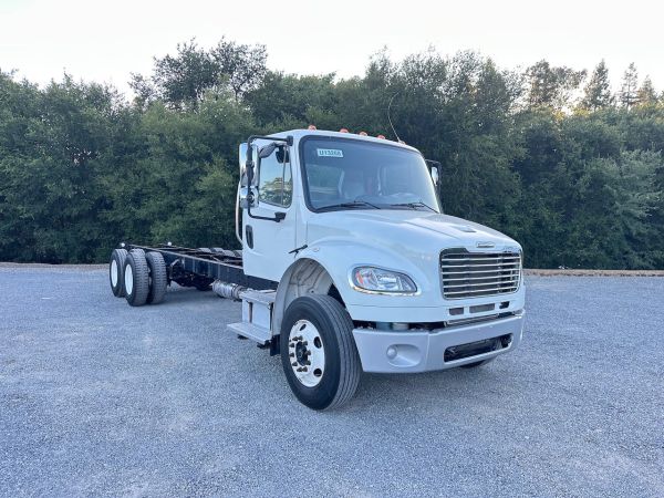 2014 Freightliner M2106 3 Axle Cab & Chassis Truck
