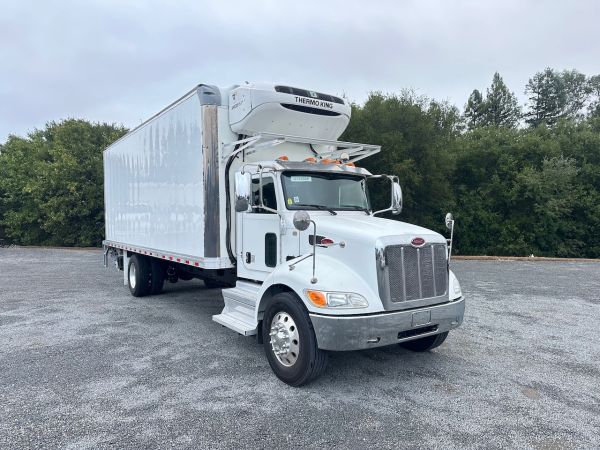 2020 Peterbilt 337 2 Axle Reefer Truck