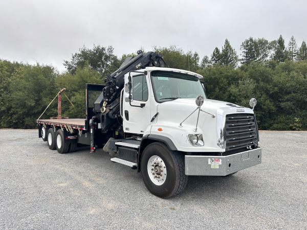 2015 Freightliner 114SD 4 Axle Knuckle Boom Crane Truck