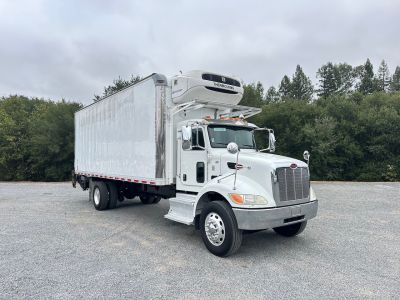 2015 Peterbilt 337 2 Axle Reefer Truck