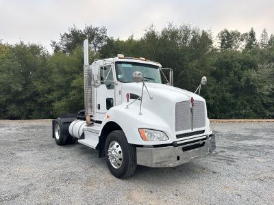 2018 Kenworth T440 2 Axle Tractor