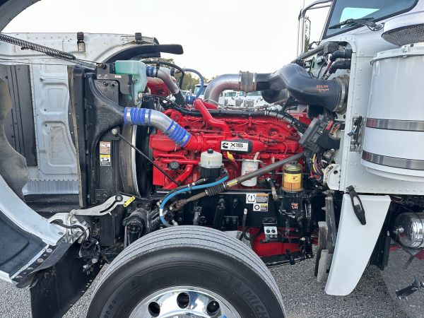 2020 Peterbilt 389 2 Axle Tractor