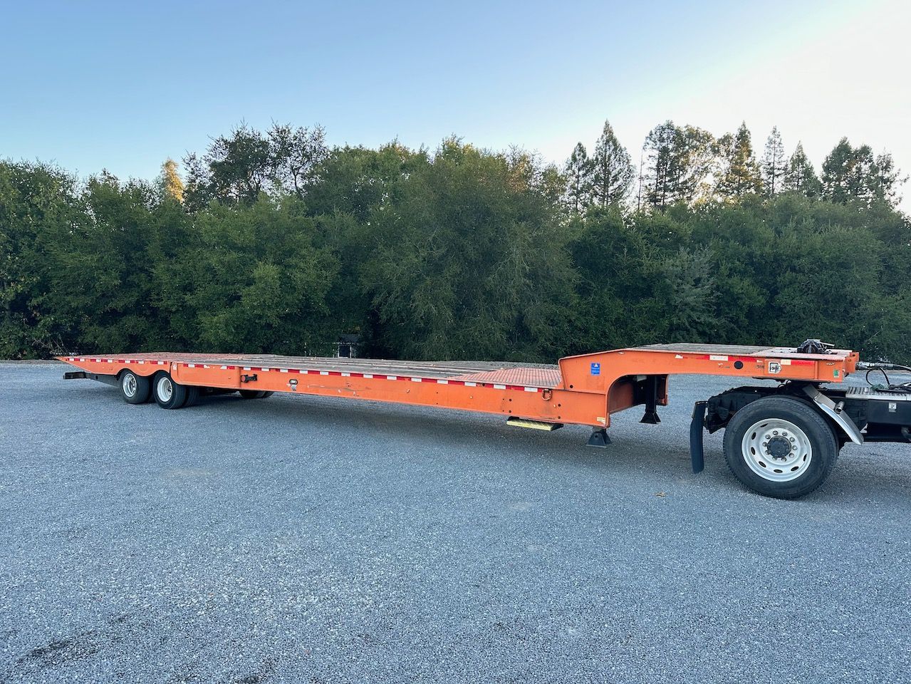 2017 Landoll 930D Beavertail Trailer | $69,900 | Charter Trucks