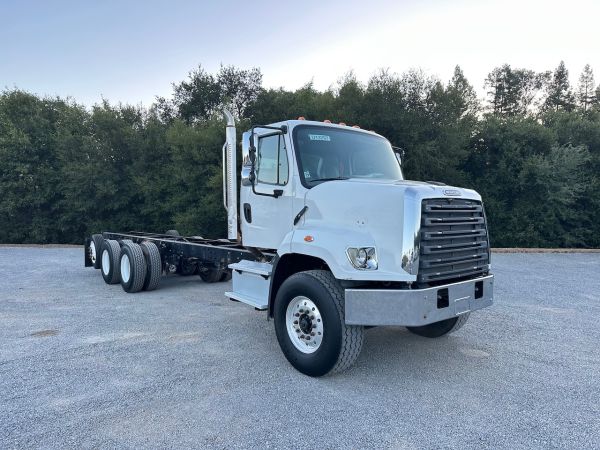 2015 Freightliner 108SD 4 Axle Cab & Chassis Truck