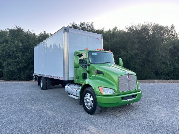 2019 Kenworth T270 2 Axle Van Truck