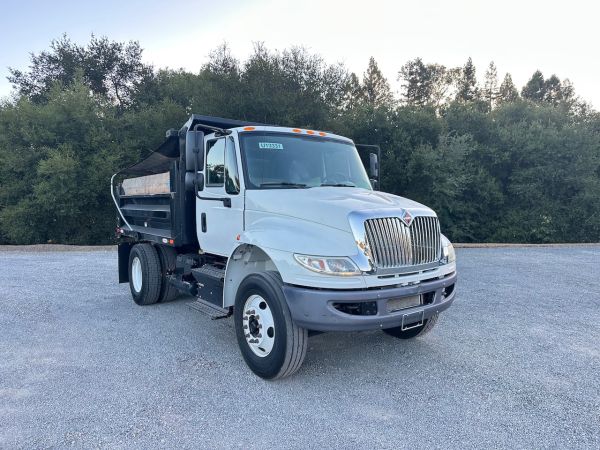 2019 International 4300 2 Axle Dump Truck front view