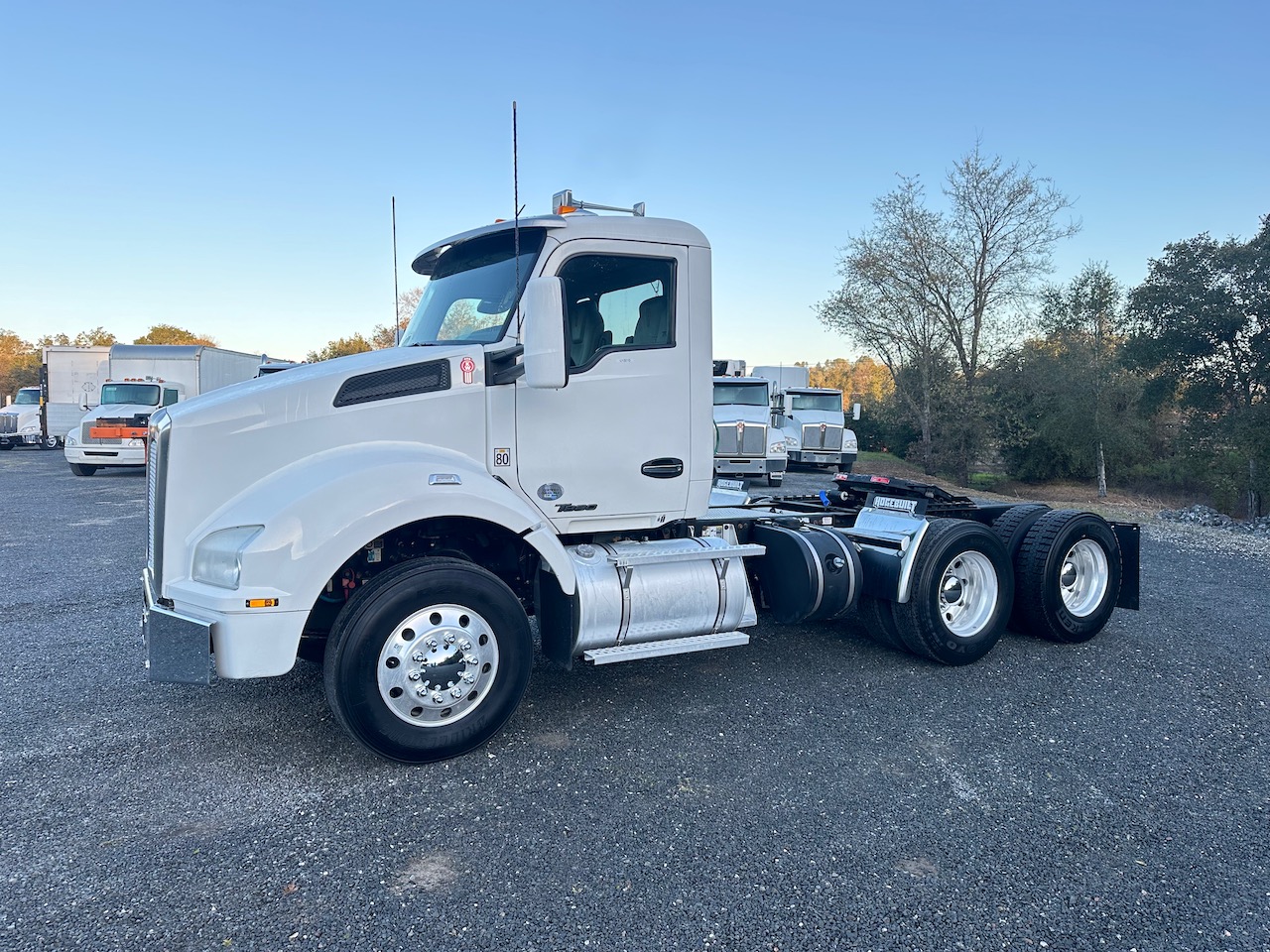 2016 Kenworth T880 Day Cab | $49900 | Charter Trucks