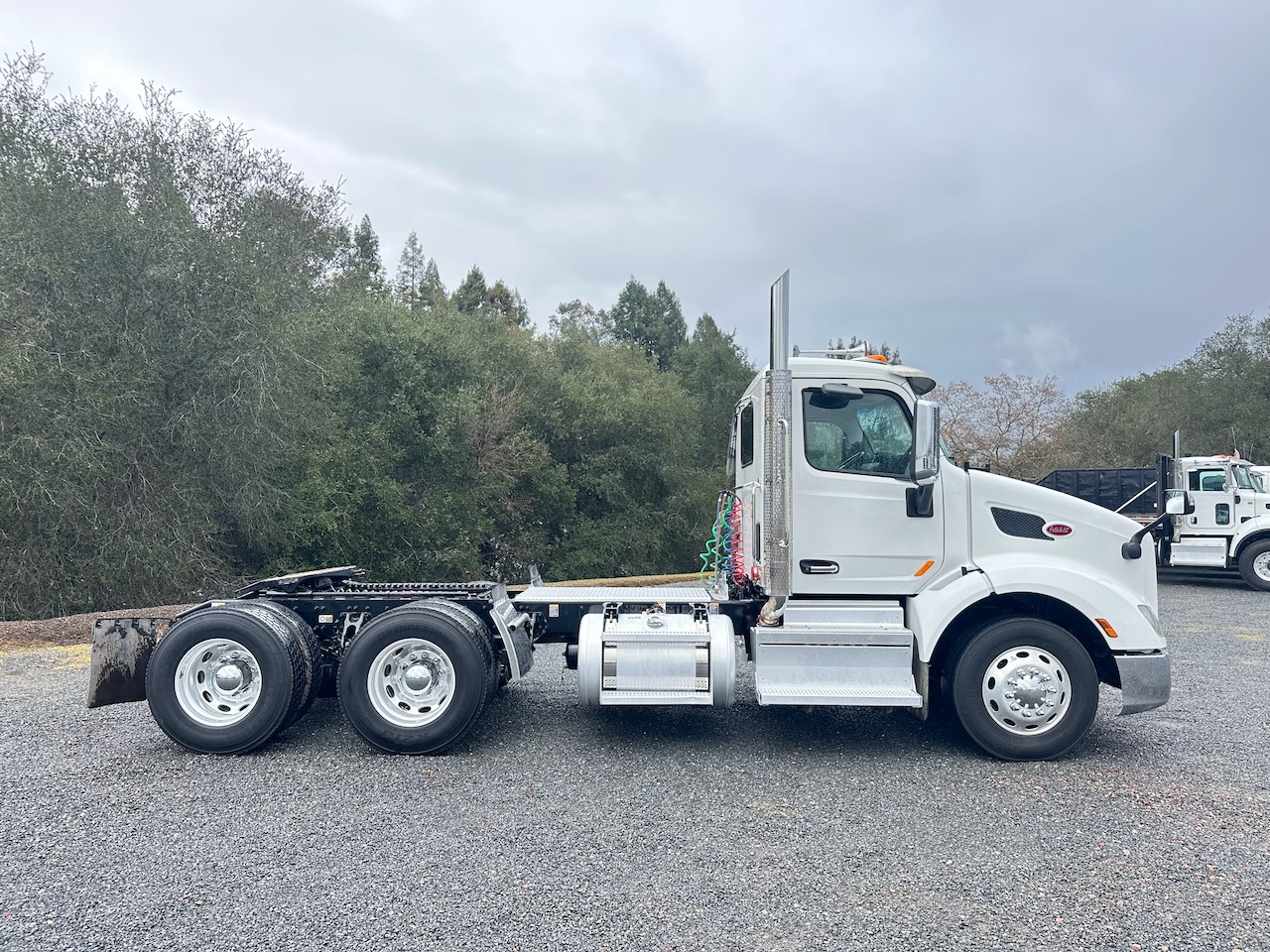 2019 Peterbilt 579 Day Cab For Sale | $49900 | Charter Trucks